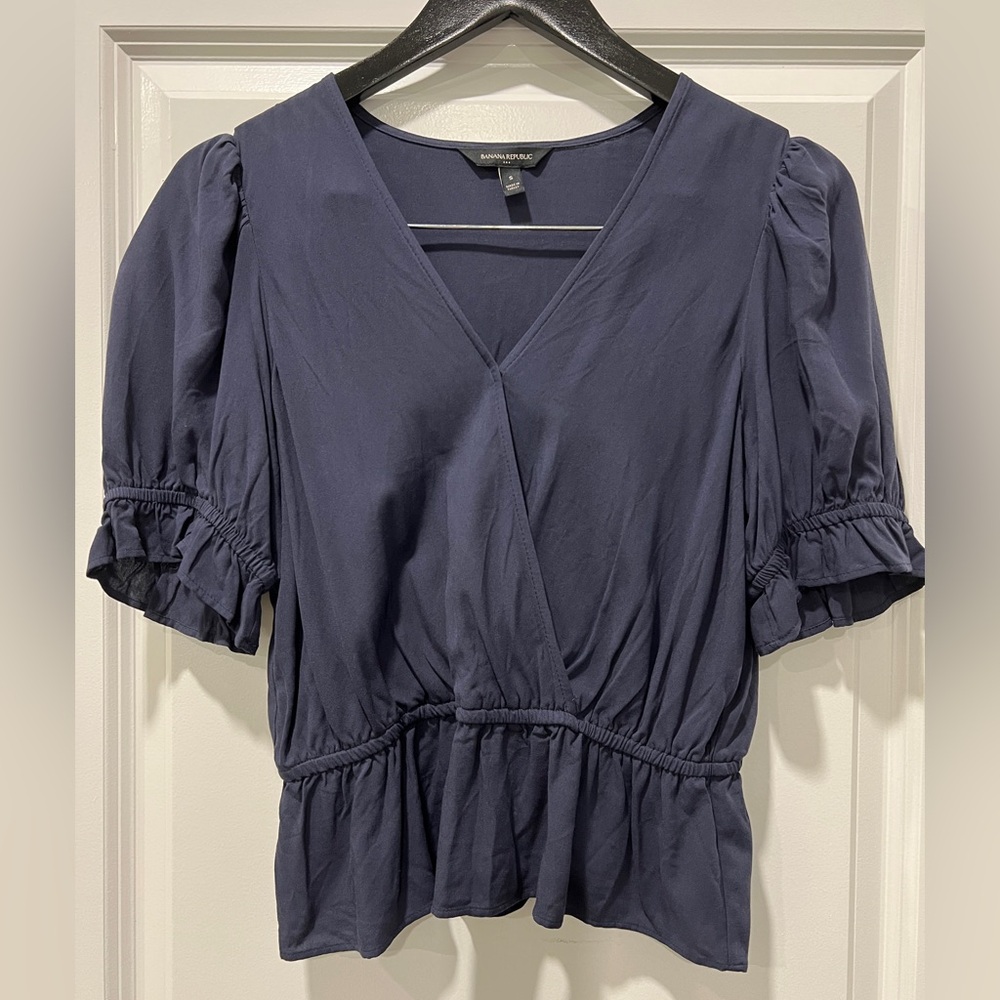 Banana Republic Factory, Navy Blue Top, Small